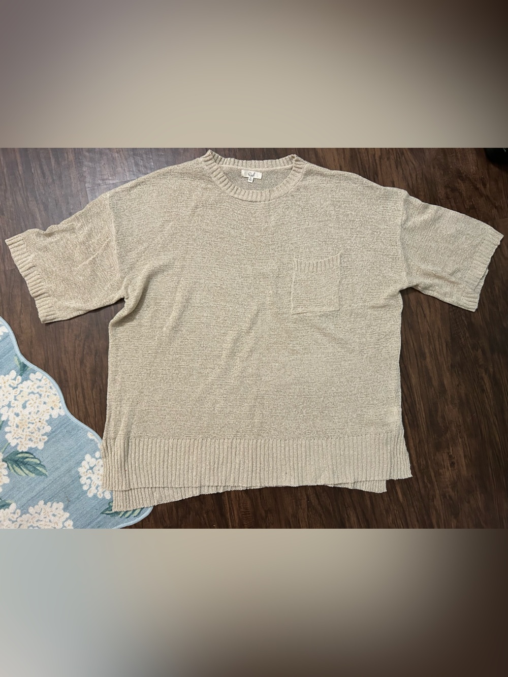 Light Beige Short-Sleeve Knit Easel Sweater - Women